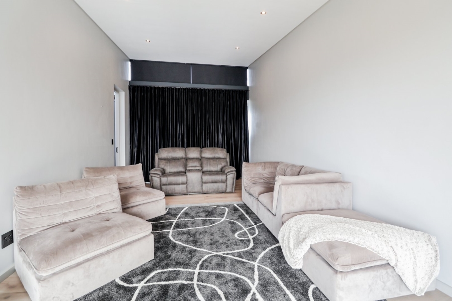 4 Bedroom Property for Sale in Oubaai Western Cape
